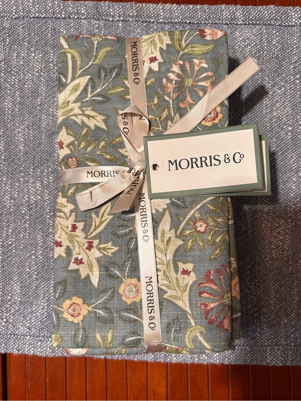 Morris & Co Floral Cotton Napkins set of 8 napkings “Wilhelmina” design